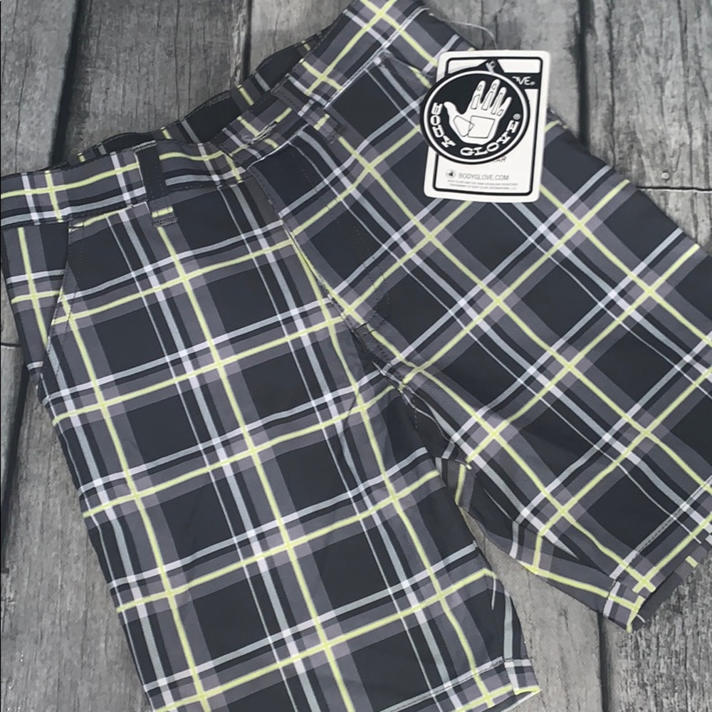 ✨Brand New✨ Body Glove shorts